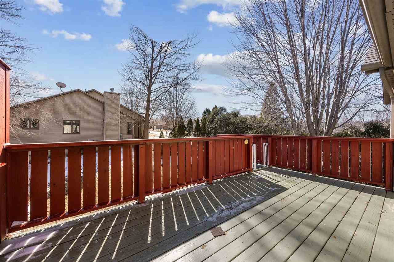 447 West Side Dr
