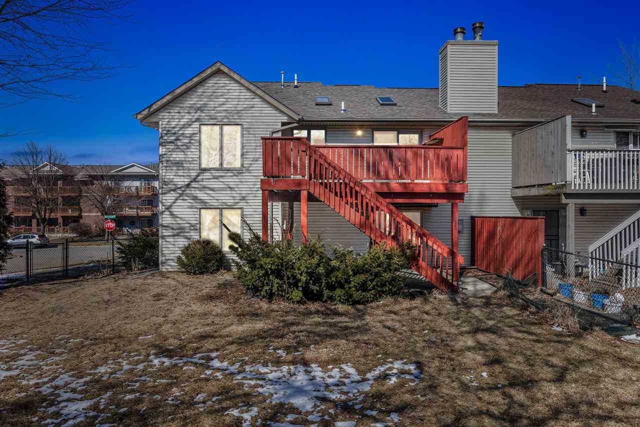447 West Side Dr
