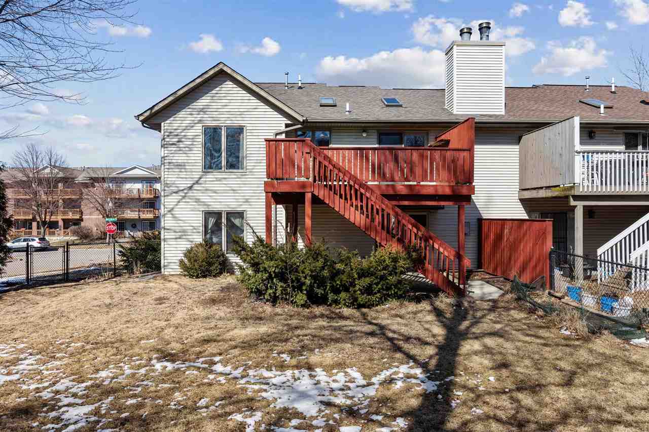 447 West Side Dr