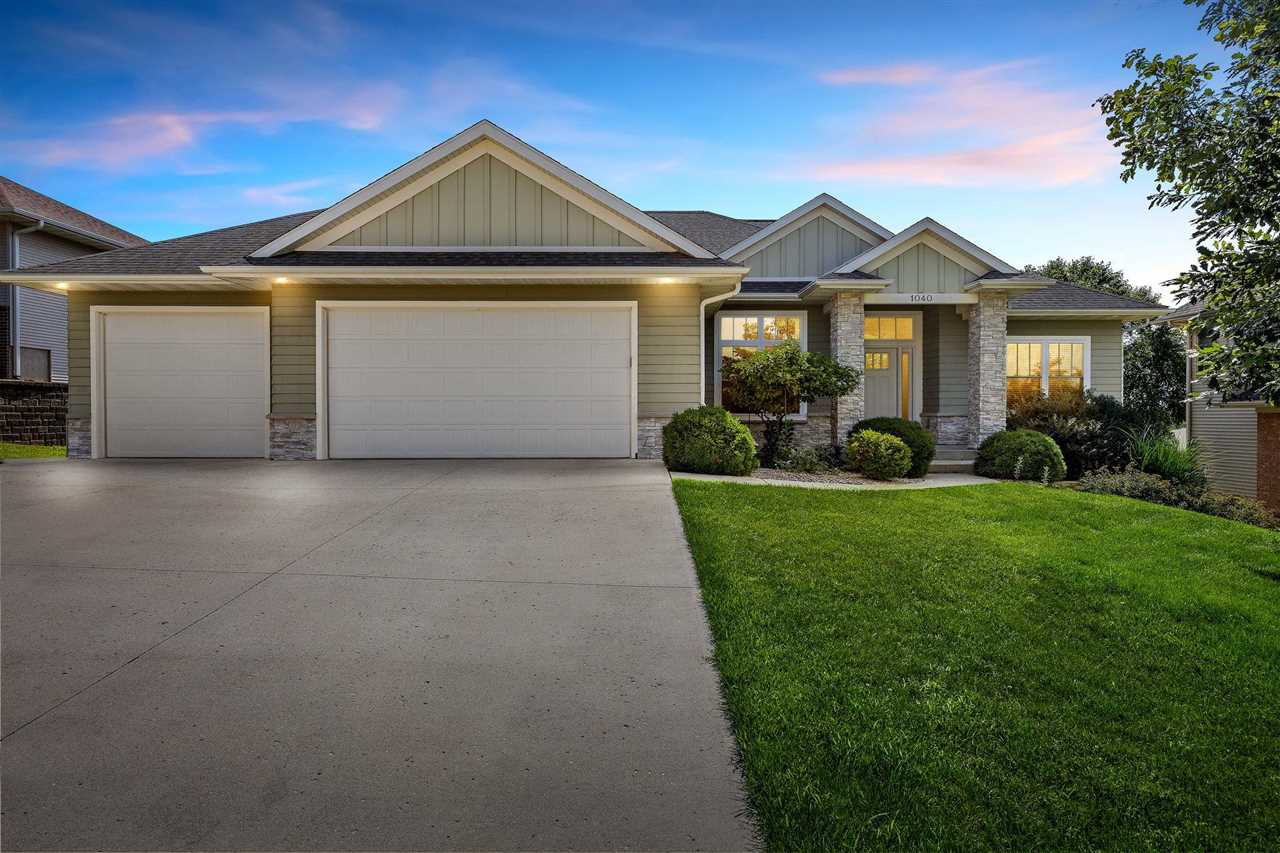 1040 Meadowlark Dr