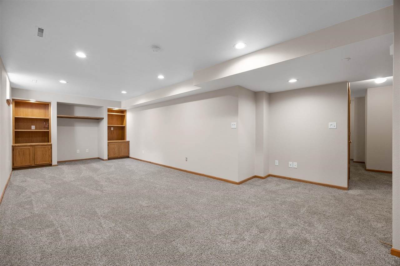 1333 Woolridge Dr