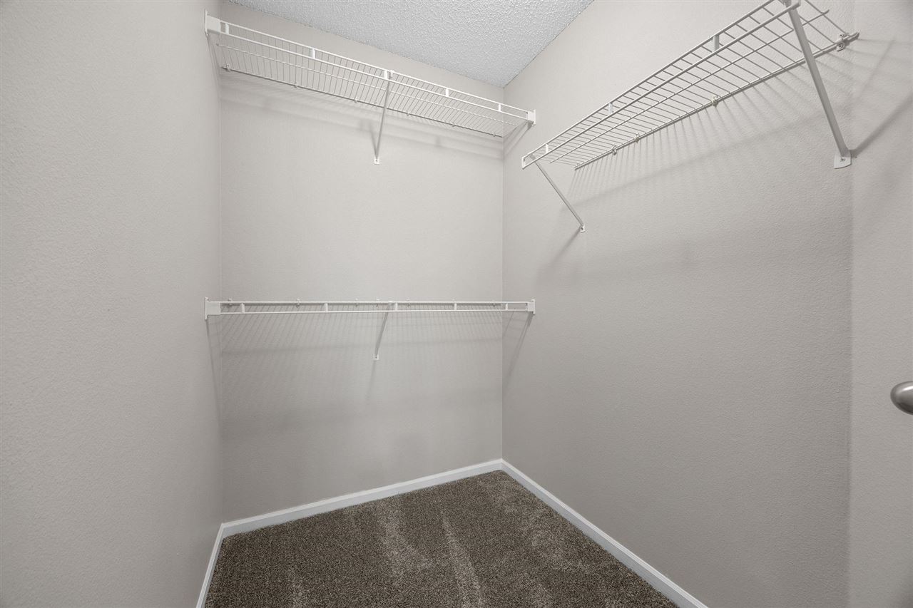 95 E Dovetail Dr