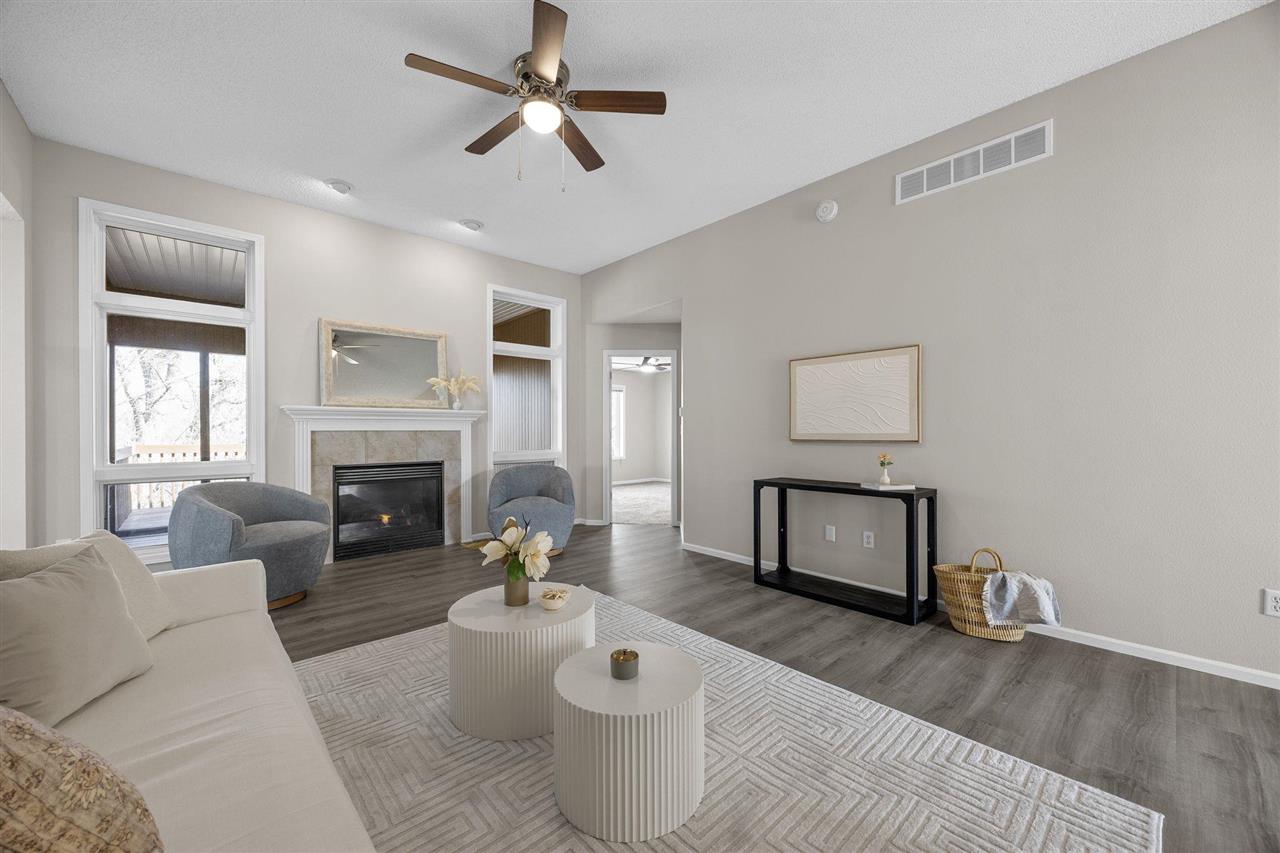 95 E Dovetail Dr
