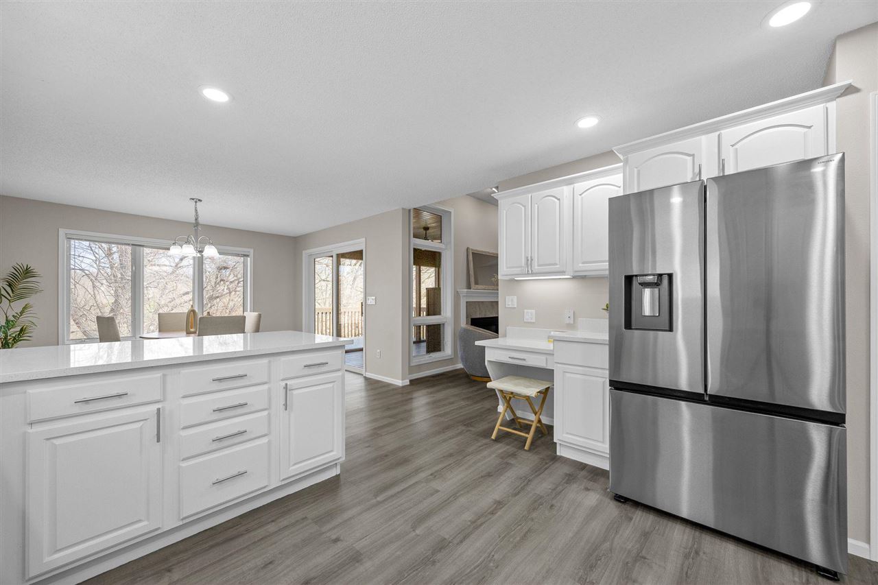 95 E Dovetail Dr