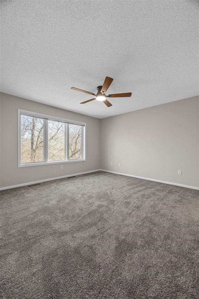 95 E Dovetail Dr