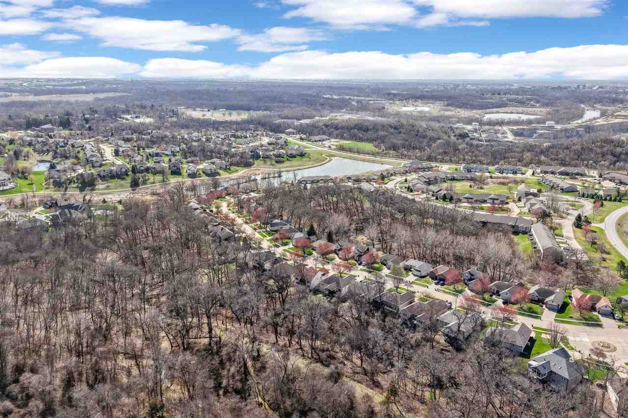 95 E Dovetail Dr