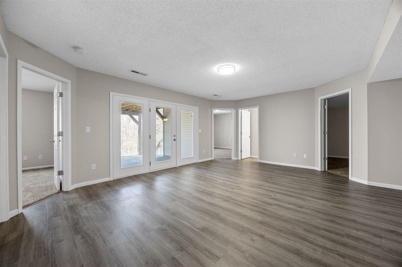 95 E Dovetail Dr