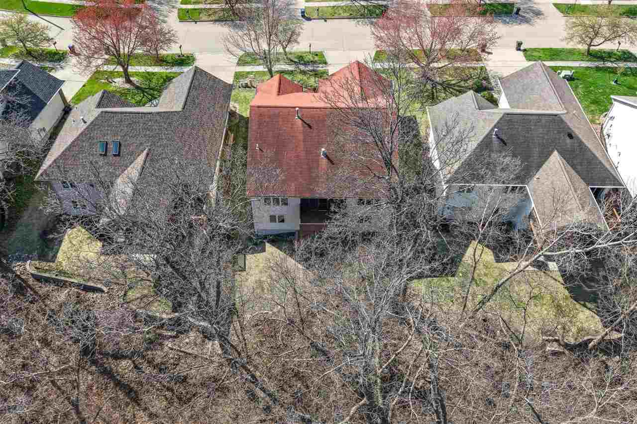 95 E Dovetail Dr