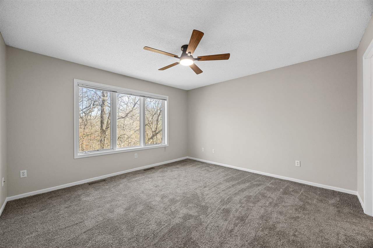 95 E Dovetail Dr