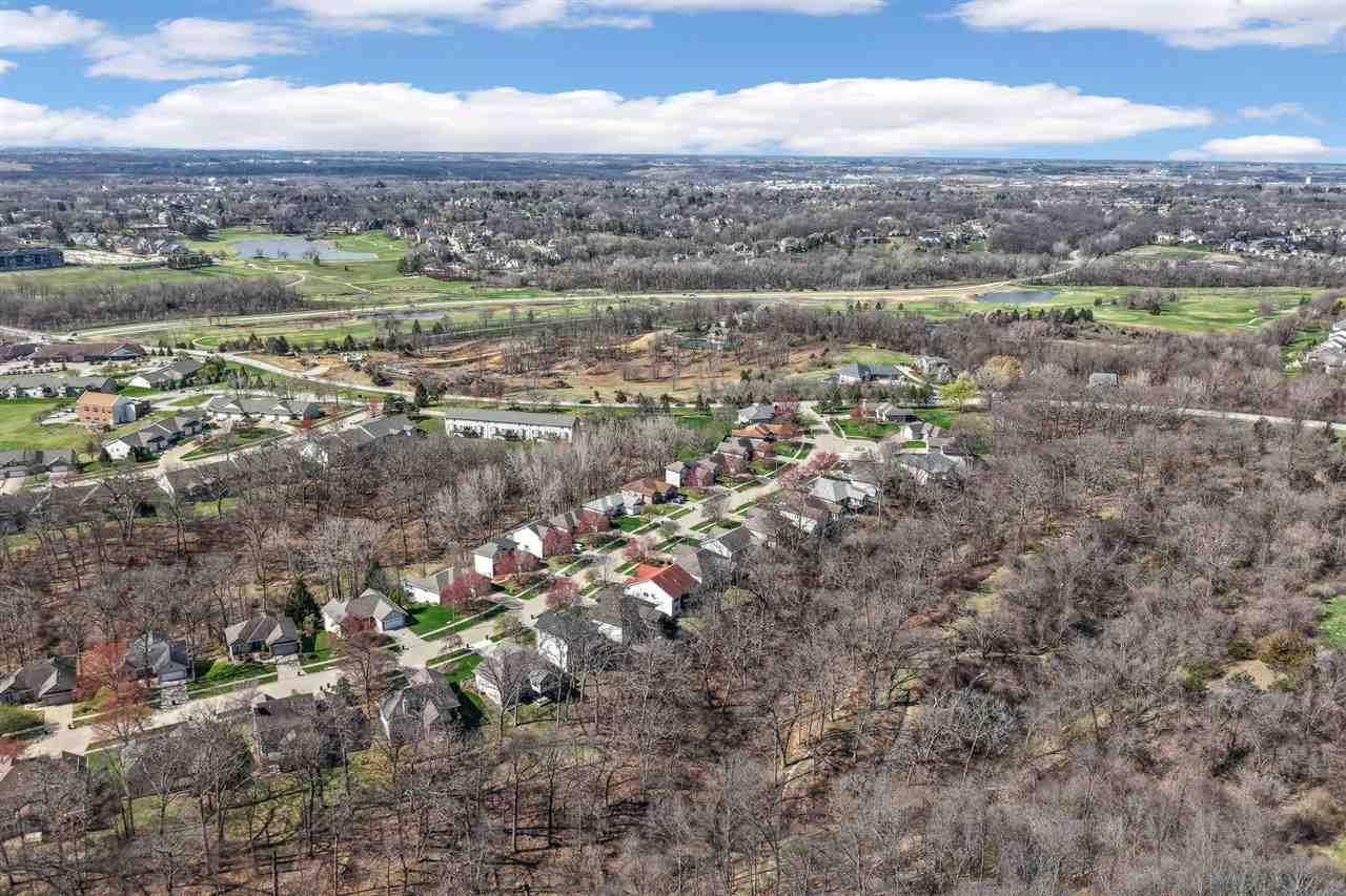 95 E Dovetail Dr