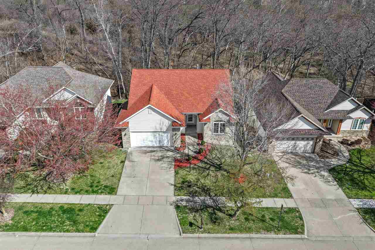 95 E Dovetail Dr