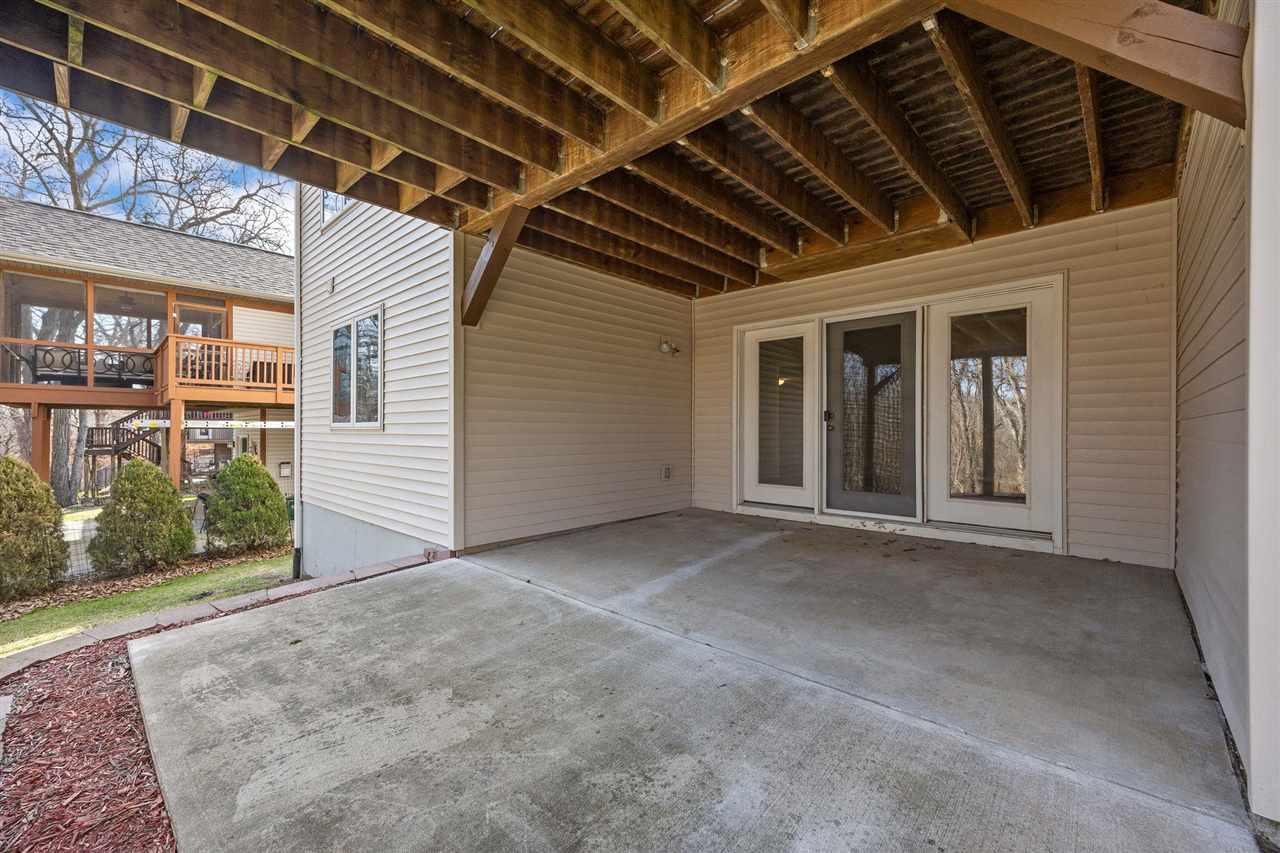 95 E Dovetail Dr
