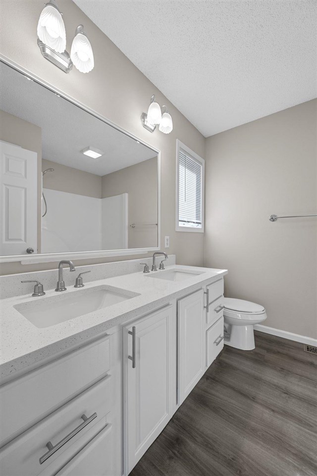 95 E Dovetail Dr