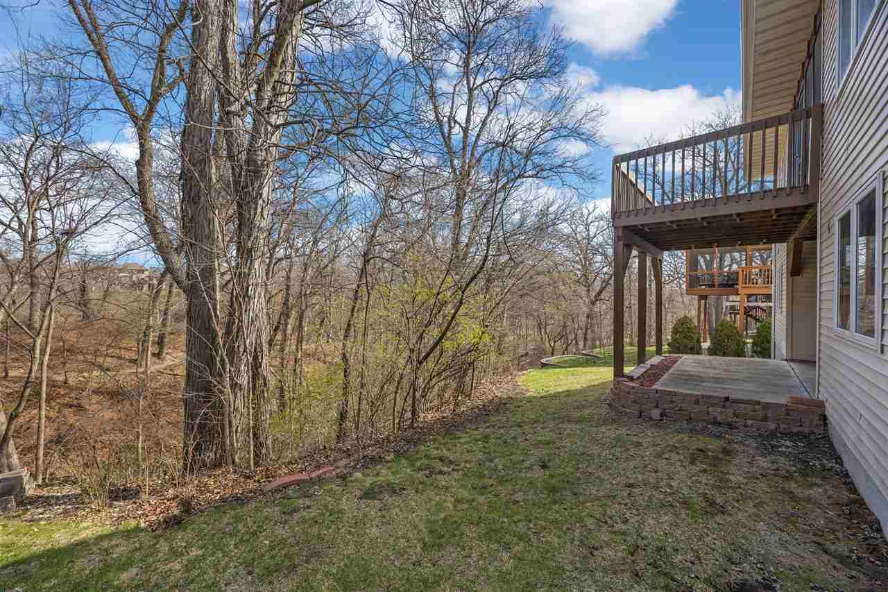 95 E Dovetail Dr