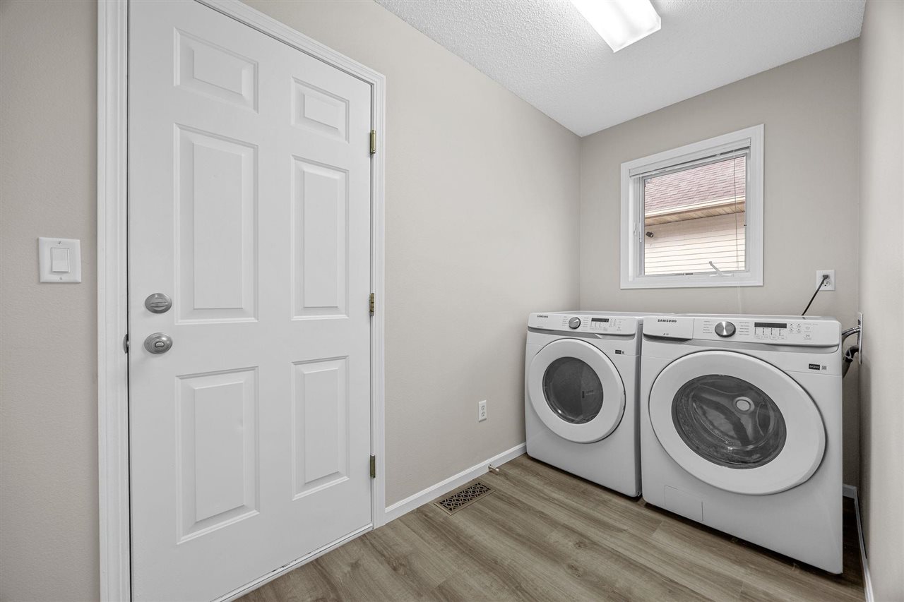 95 E Dovetail Dr