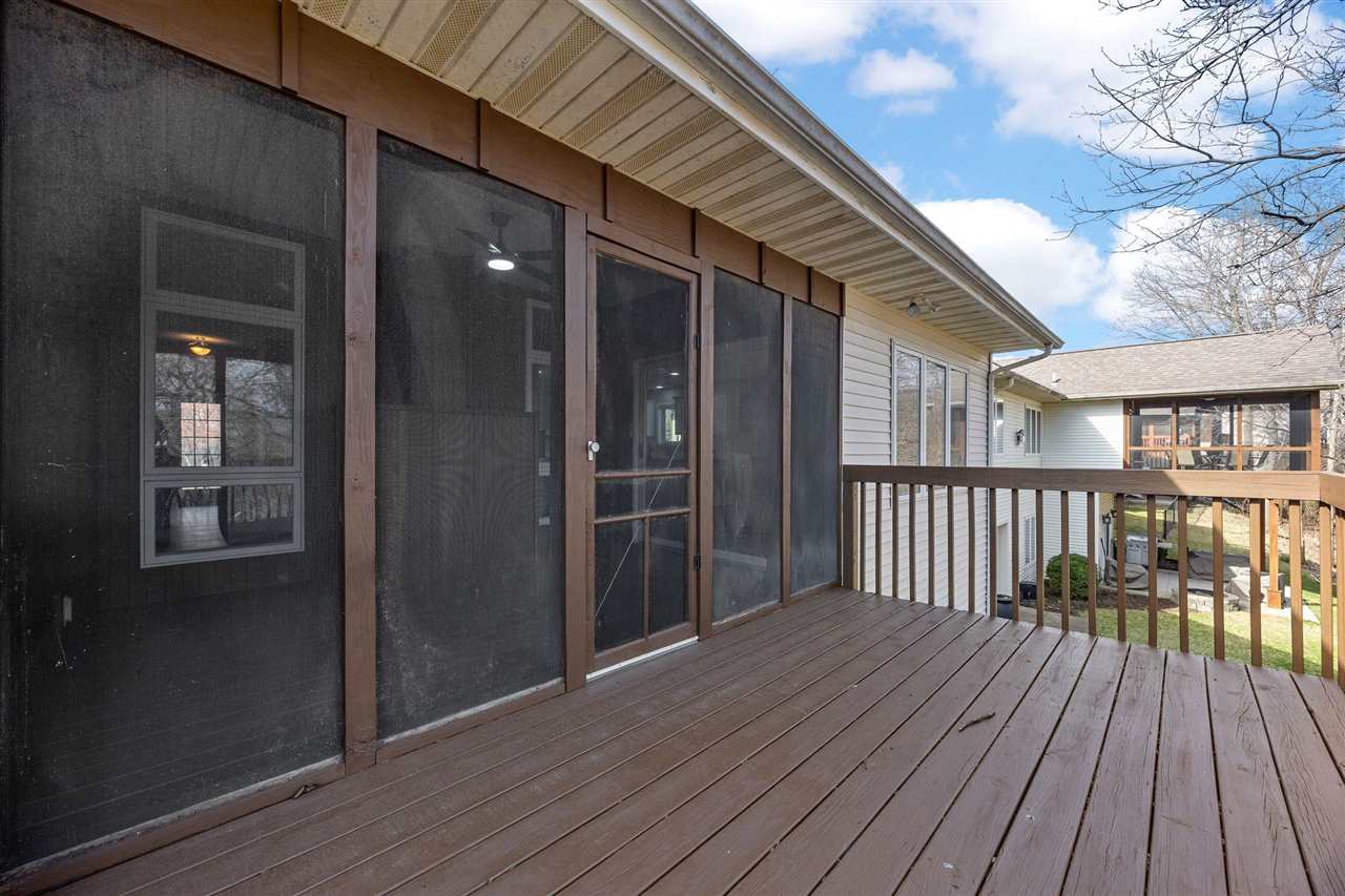 95 E Dovetail Dr