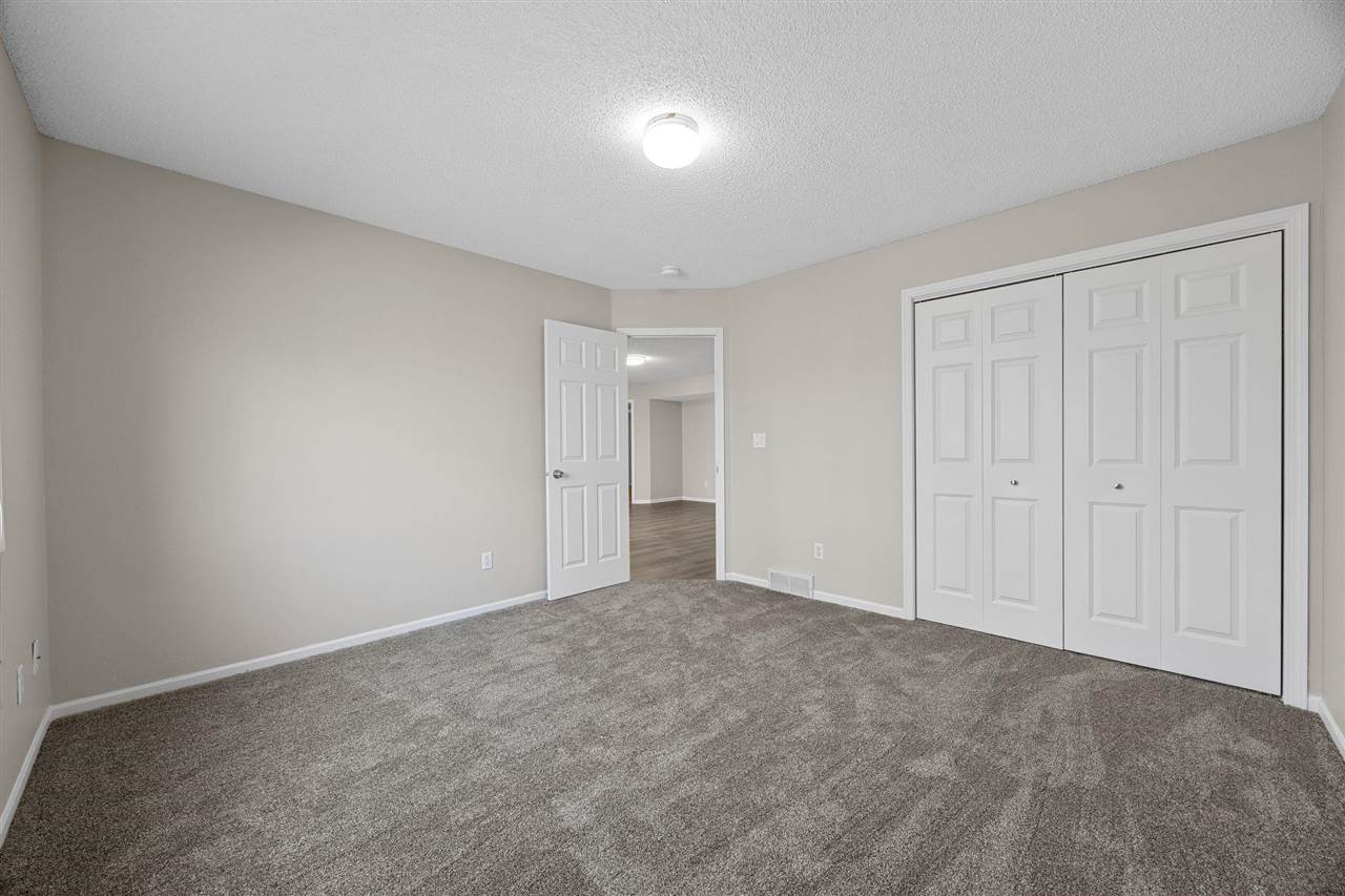 95 E Dovetail Dr