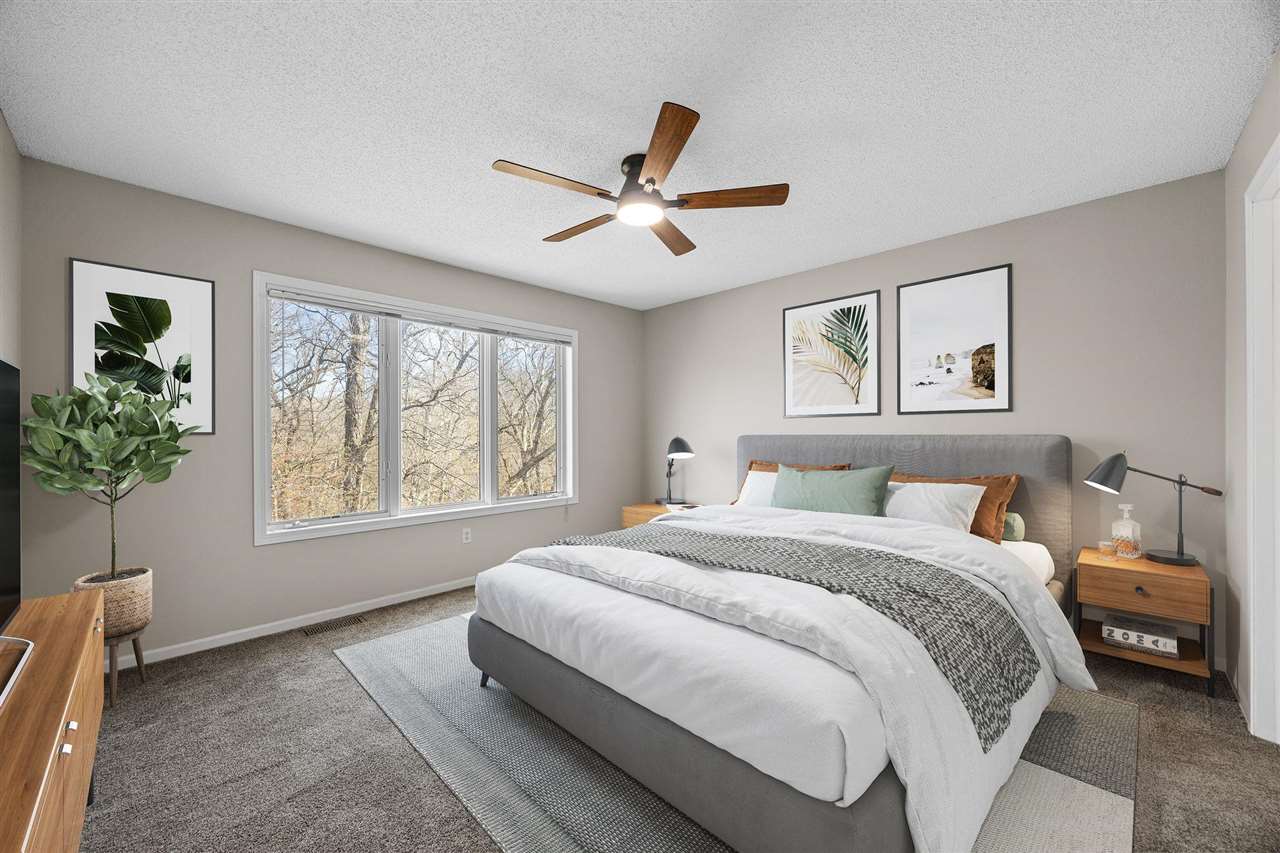 95 E Dovetail Dr