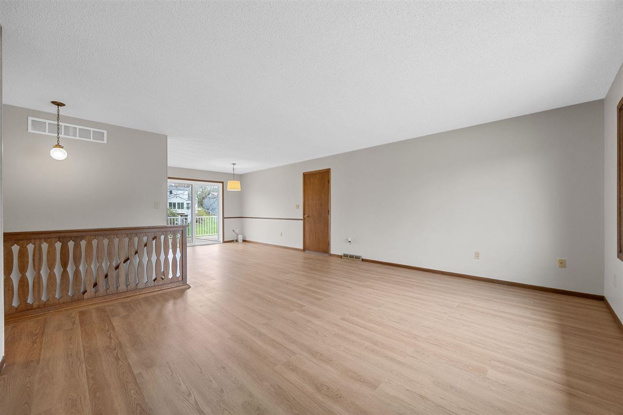 77 Amhurst St