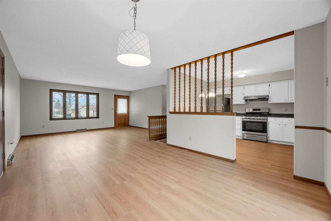 77 Amhurst St