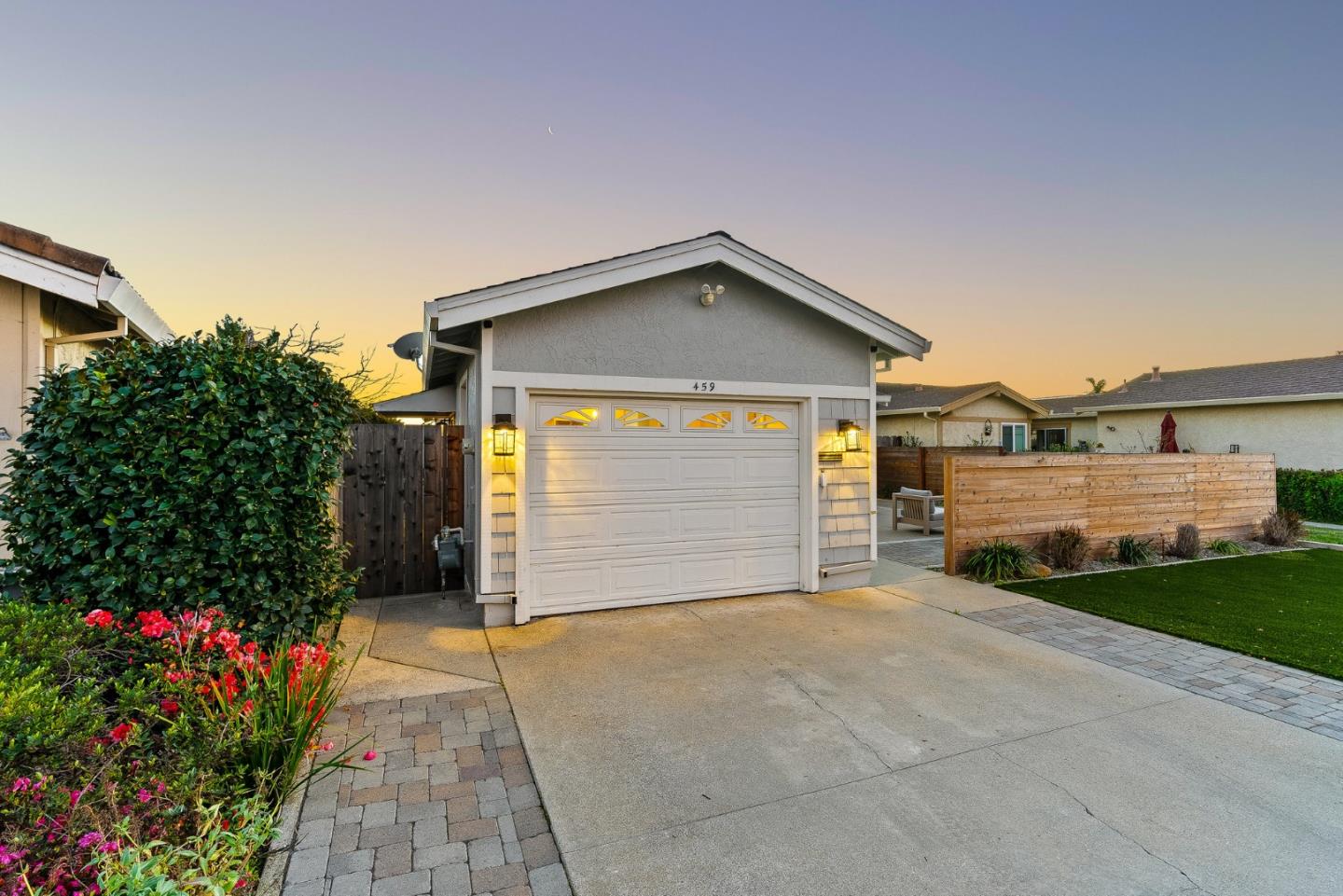 459 Cloudview DR