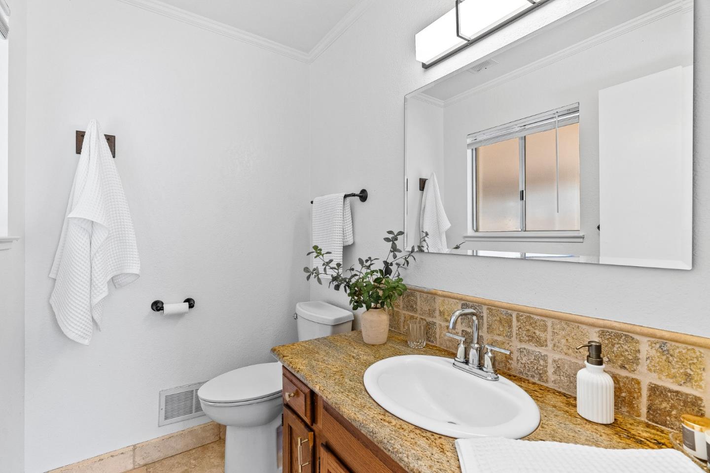 459 Cloudview DR