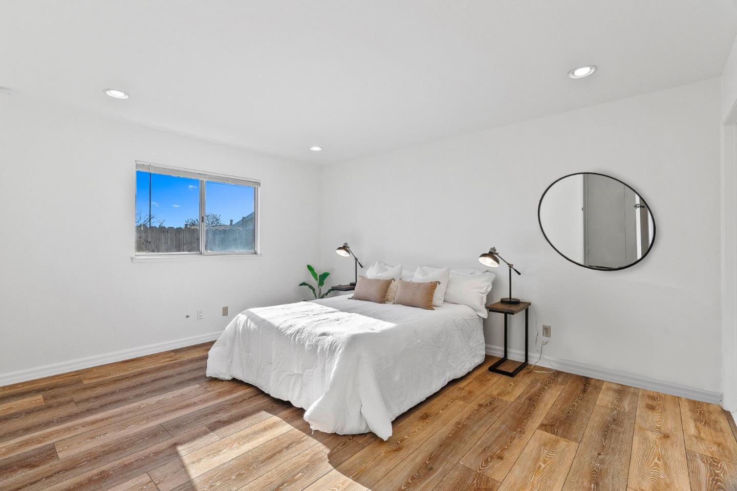 459 Cloudview DR