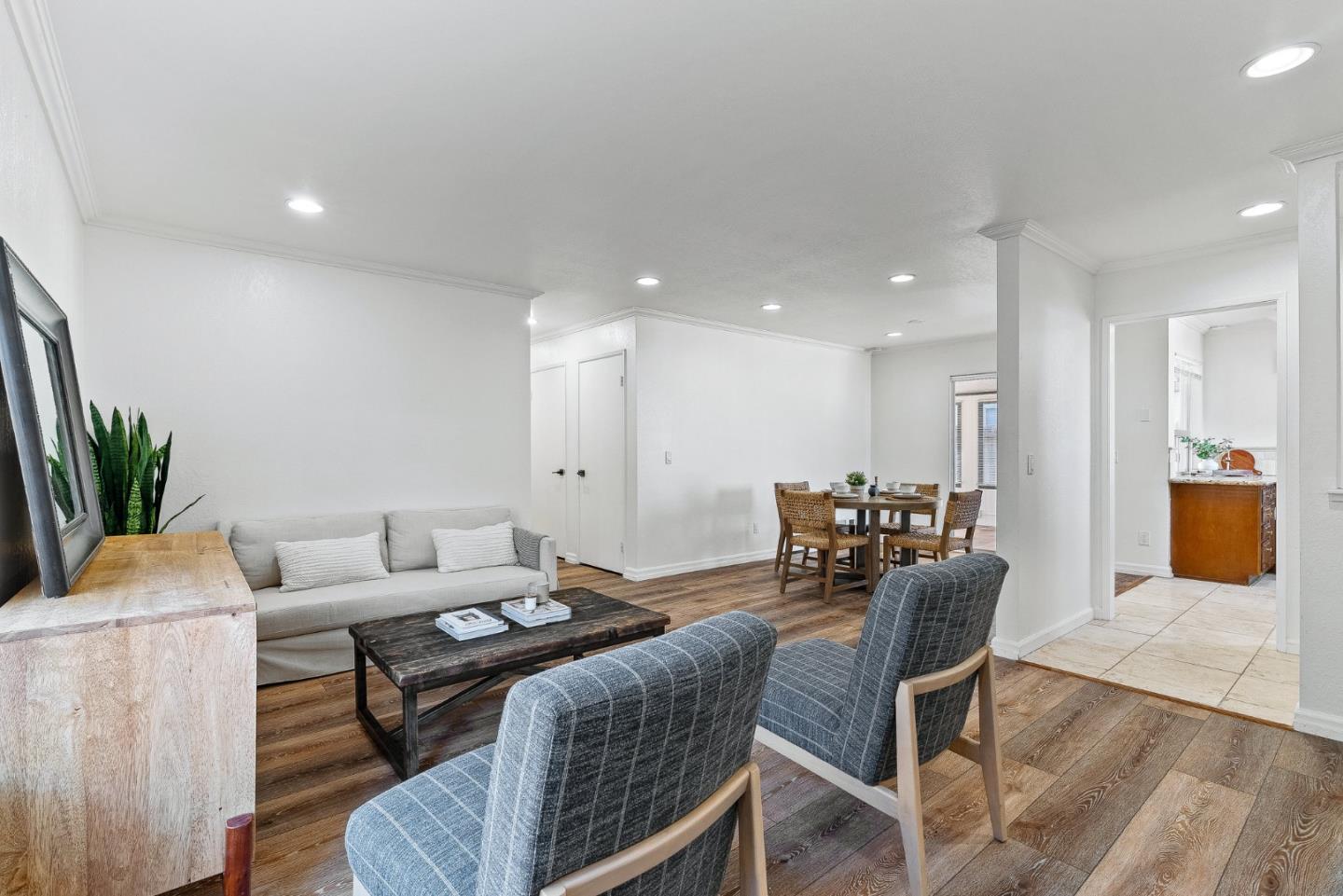 459 Cloudview DR