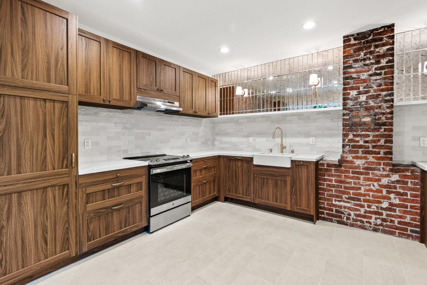 803-805 Broadway