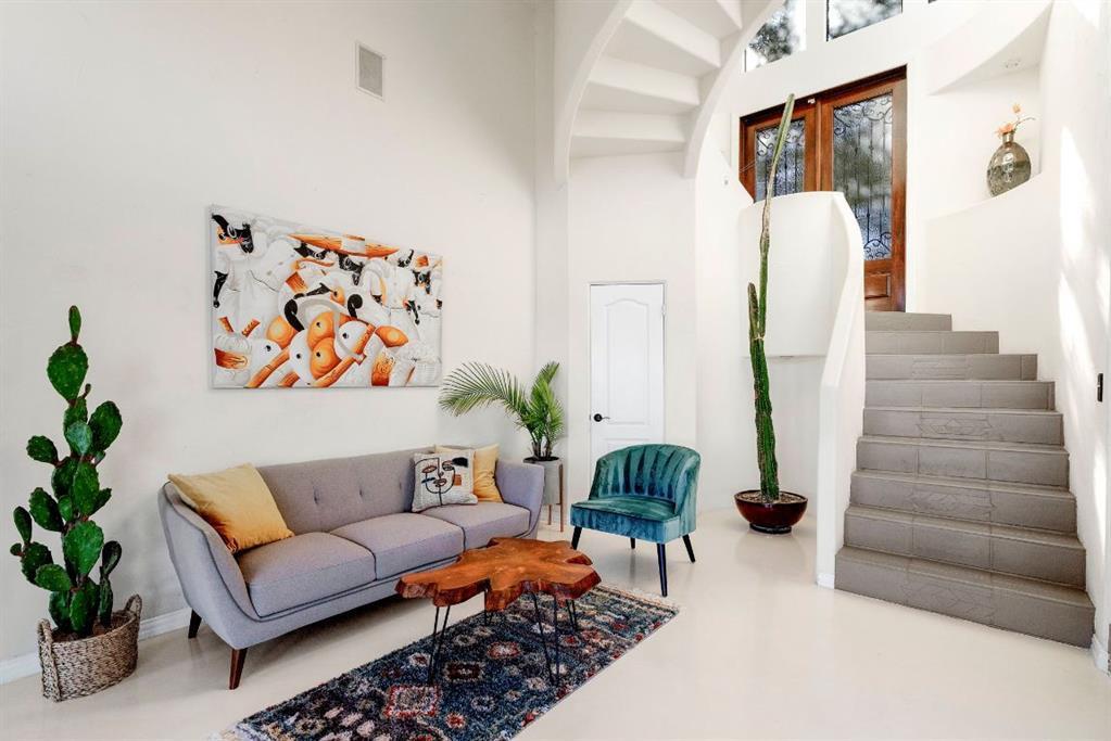 13902 Panorama DR