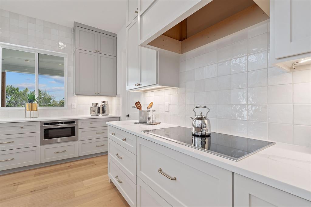 14006 Panorama DR