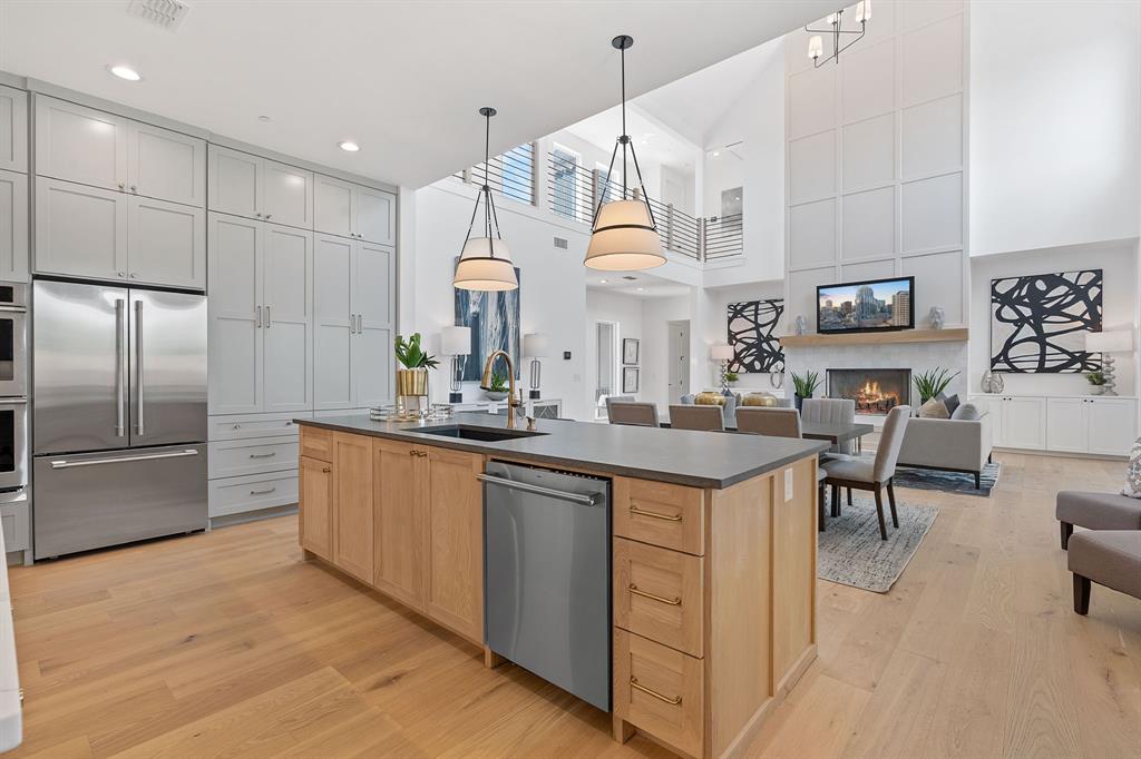 14006 Panorama DR