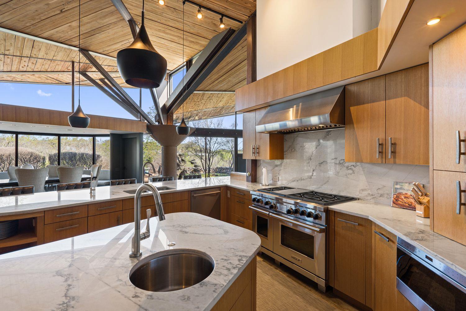 4002 Tyx Trail