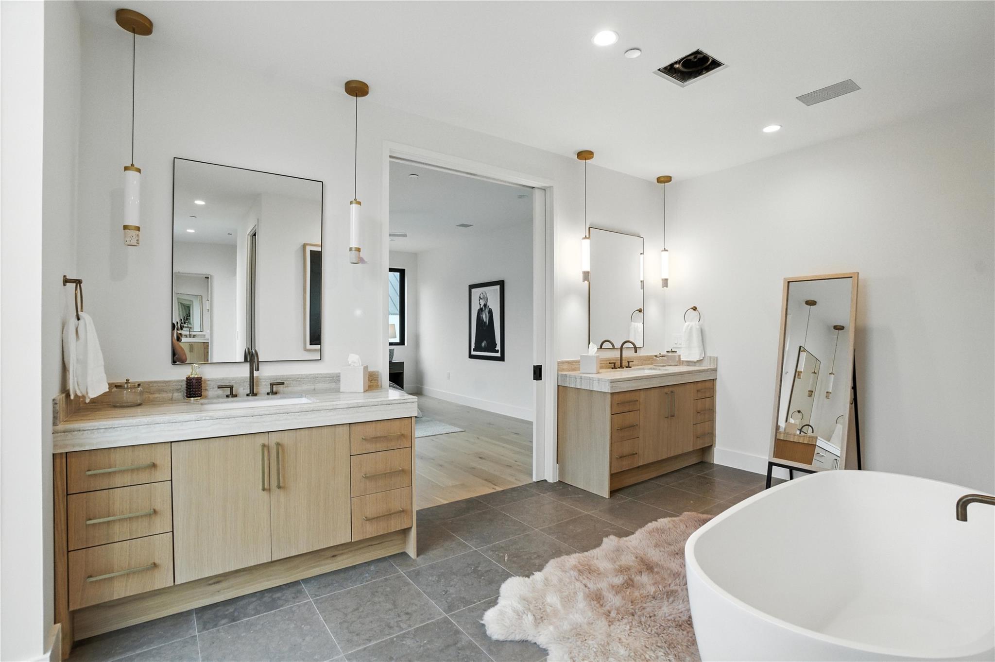 2409 Wilke DR
