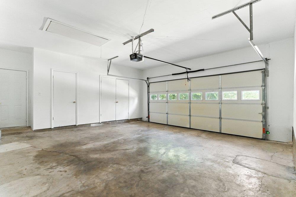 2401 Homedale CIR