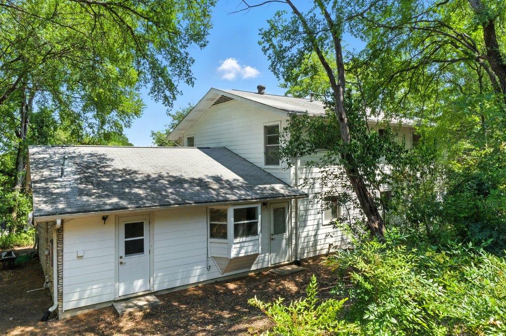 2401 Homedale CIR