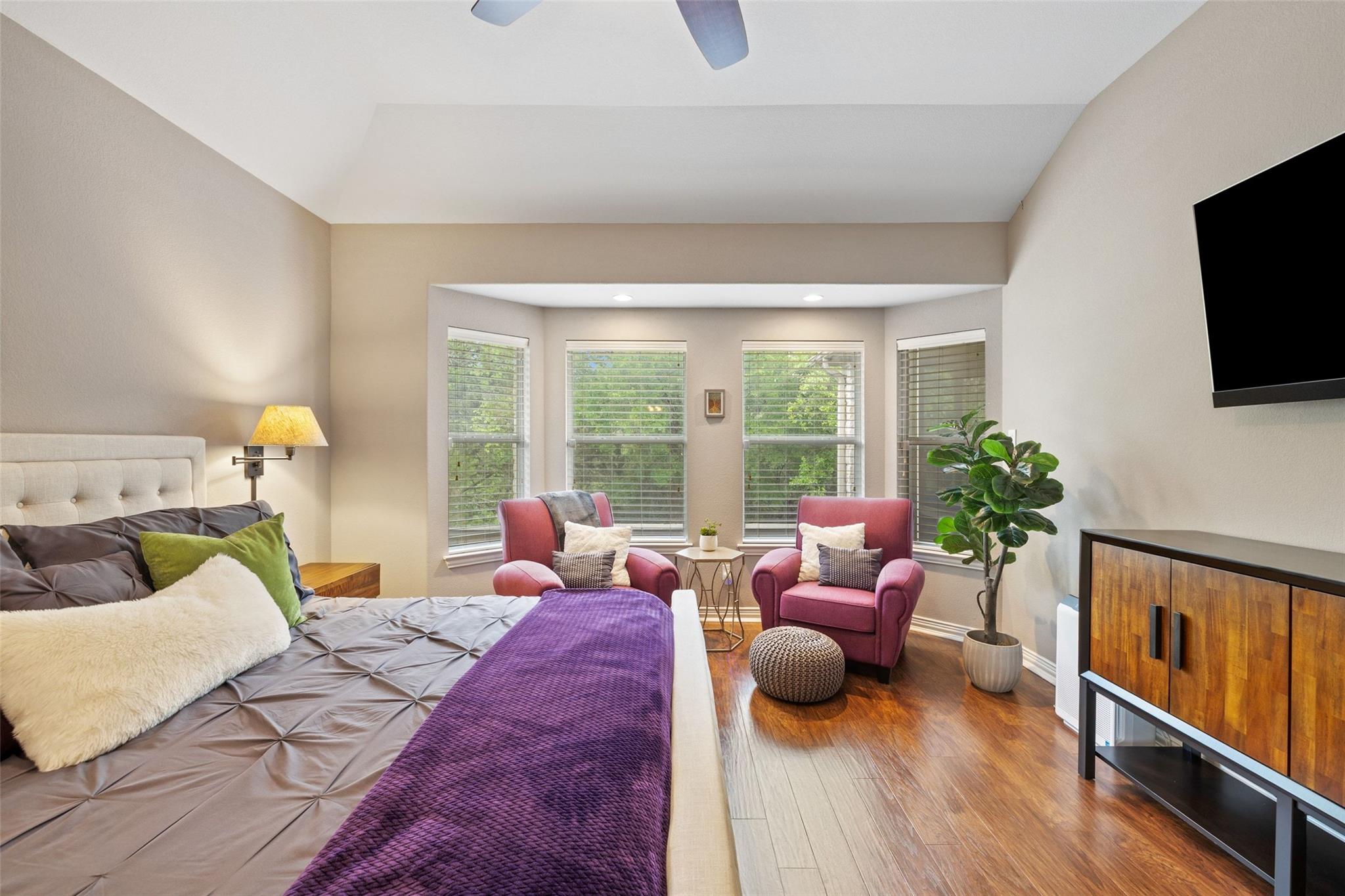 15208 Nightingale LN