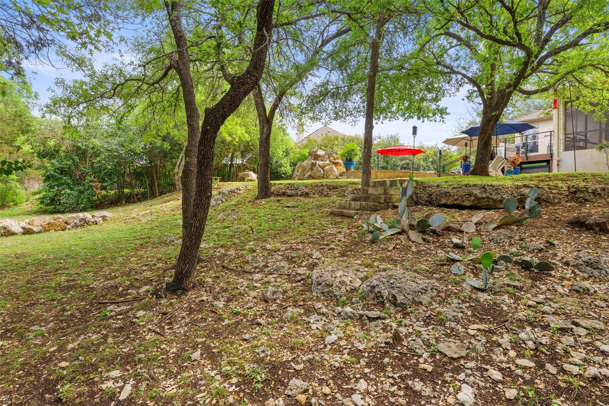 15208 Nightingale LN