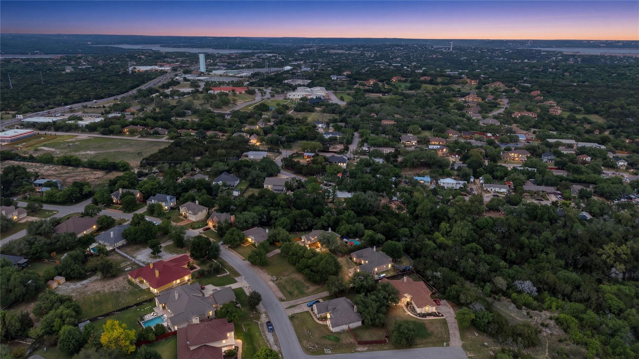 15208 Nightingale LN