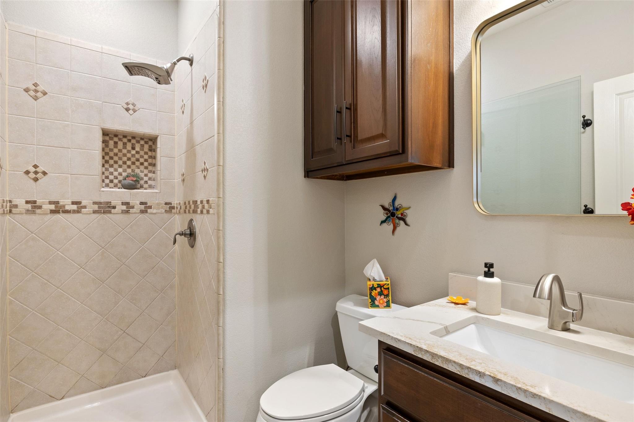 15208 Nightingale LN