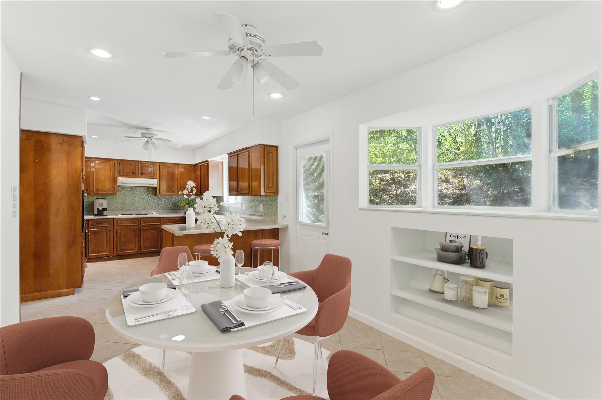 2401 Homedale CIR
