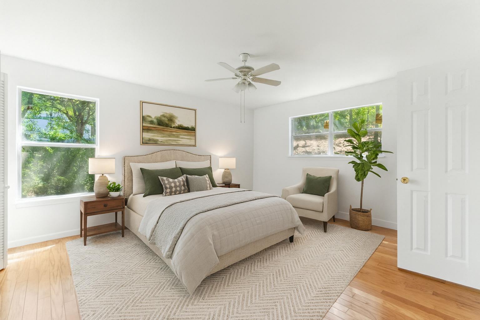 2401 Homedale CIR