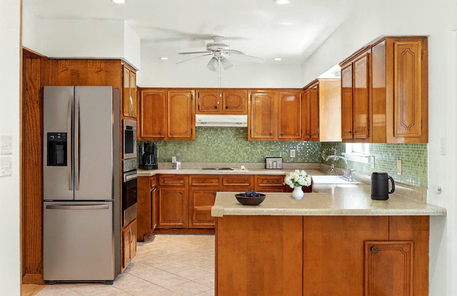 2401 Homedale CIR