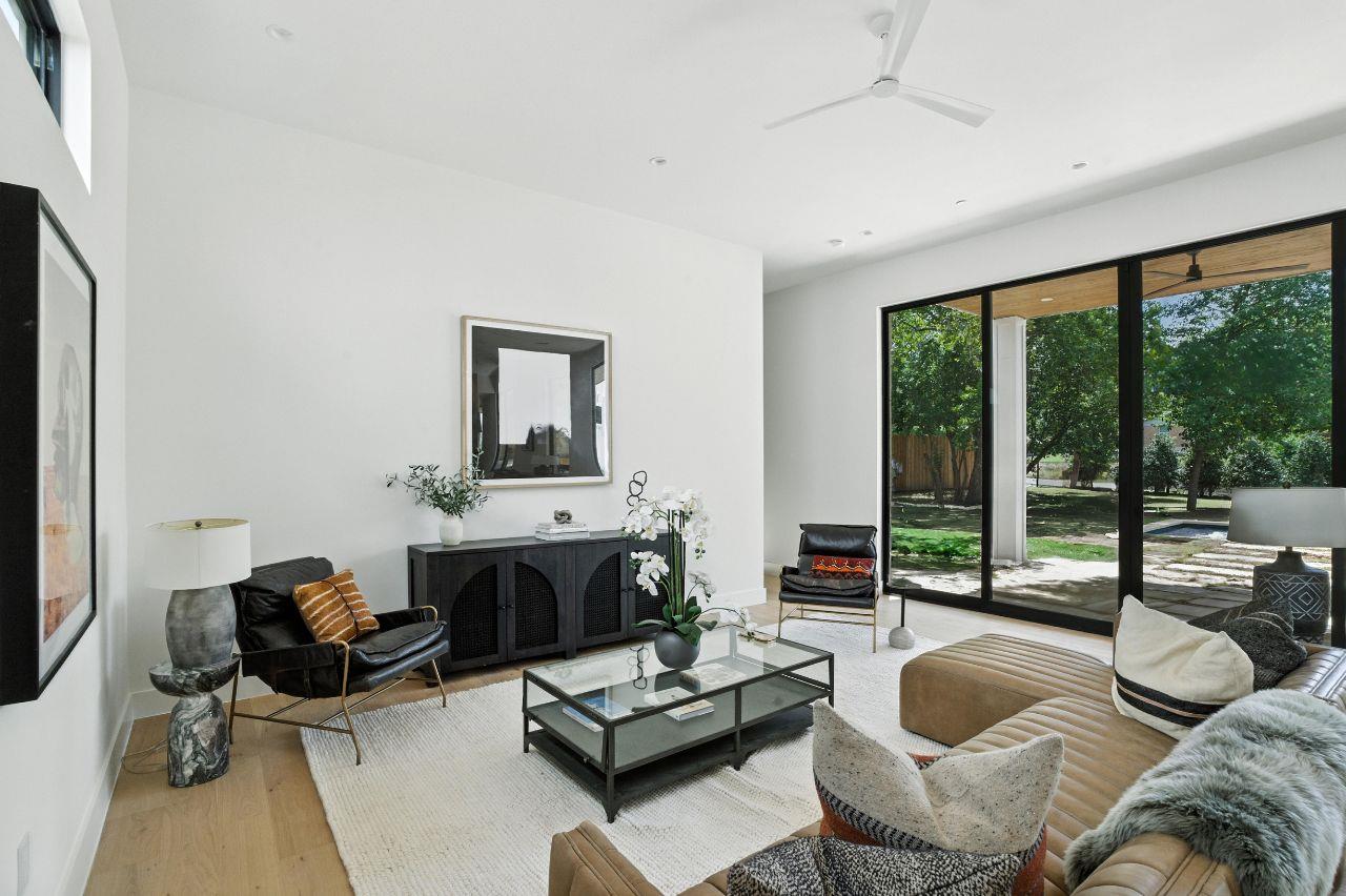 2411 Wilke DR