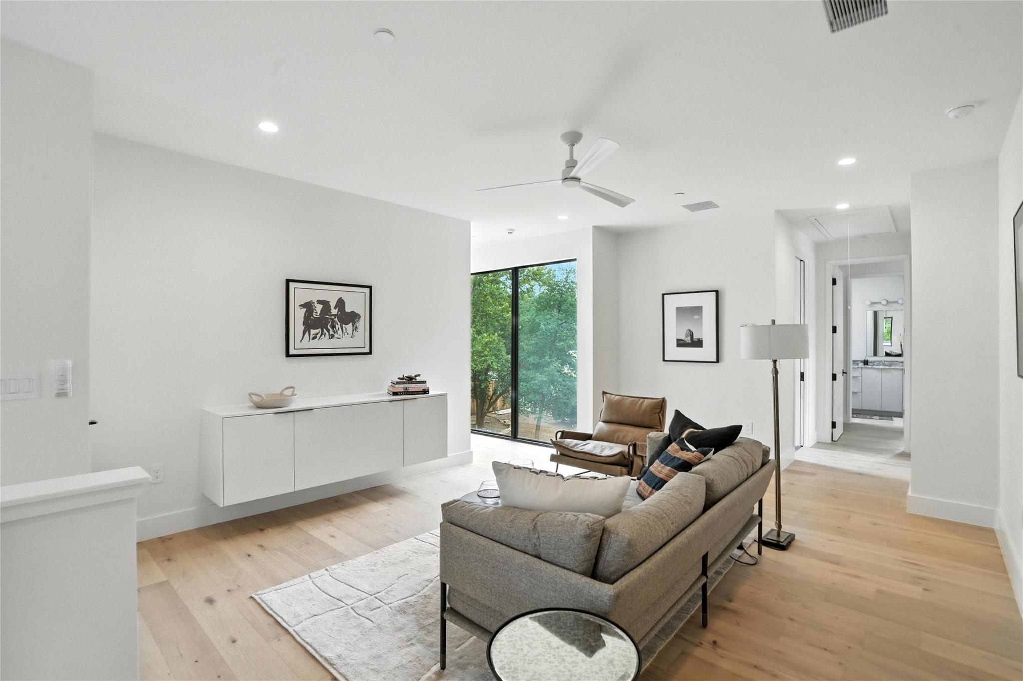 2411 Wilke DR