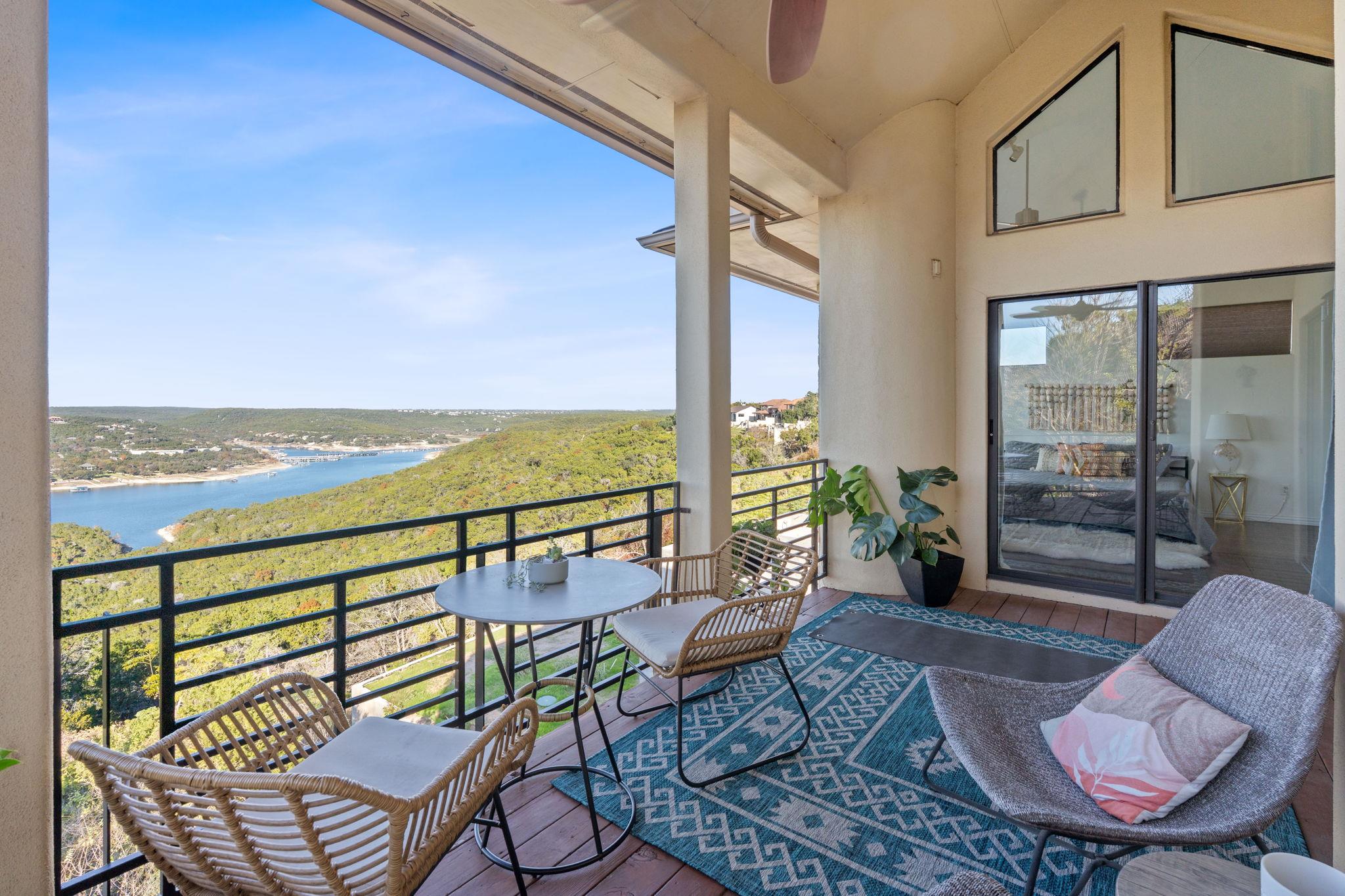 13902 Panorama DR