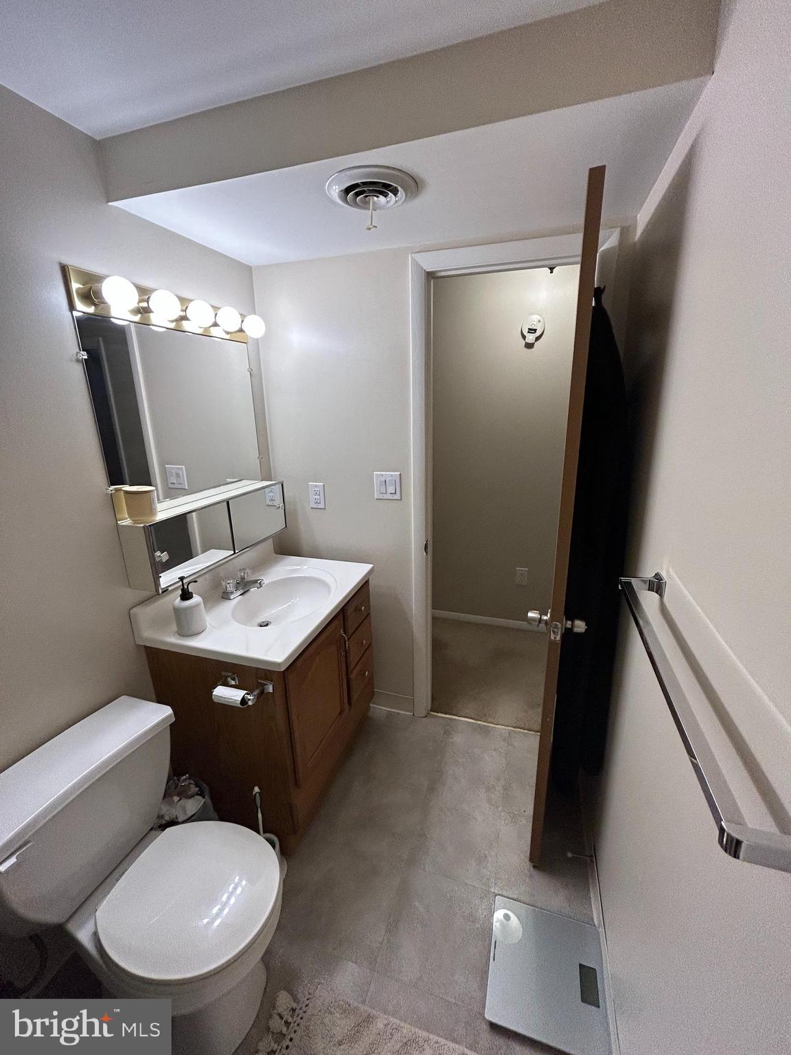 1003 NANROC DRIVE 23