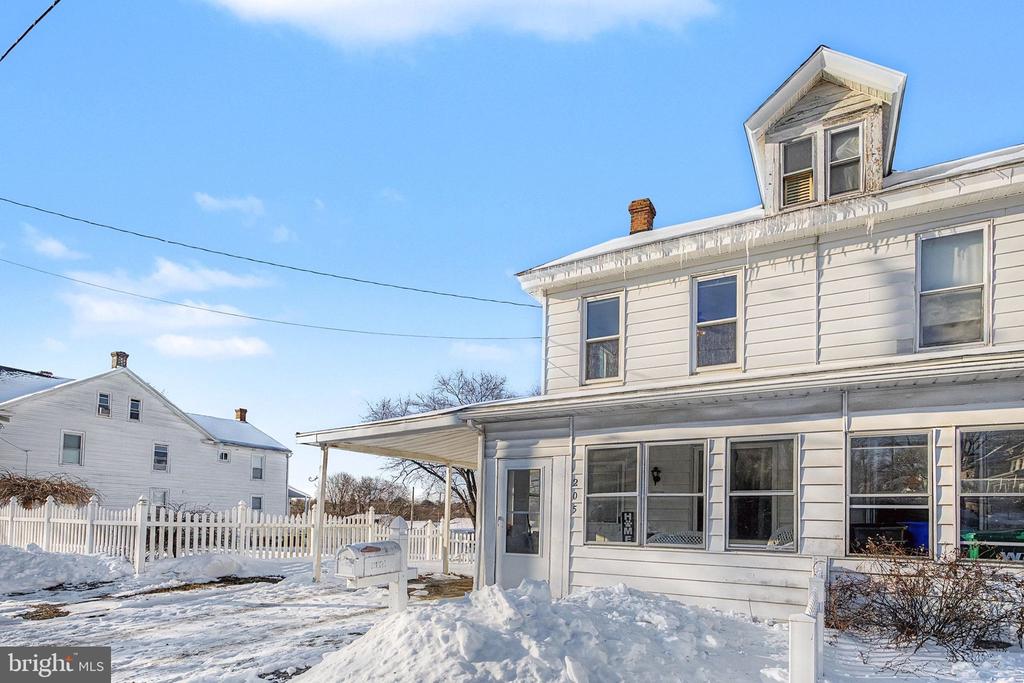 205 BRICK CHURCH ROAD