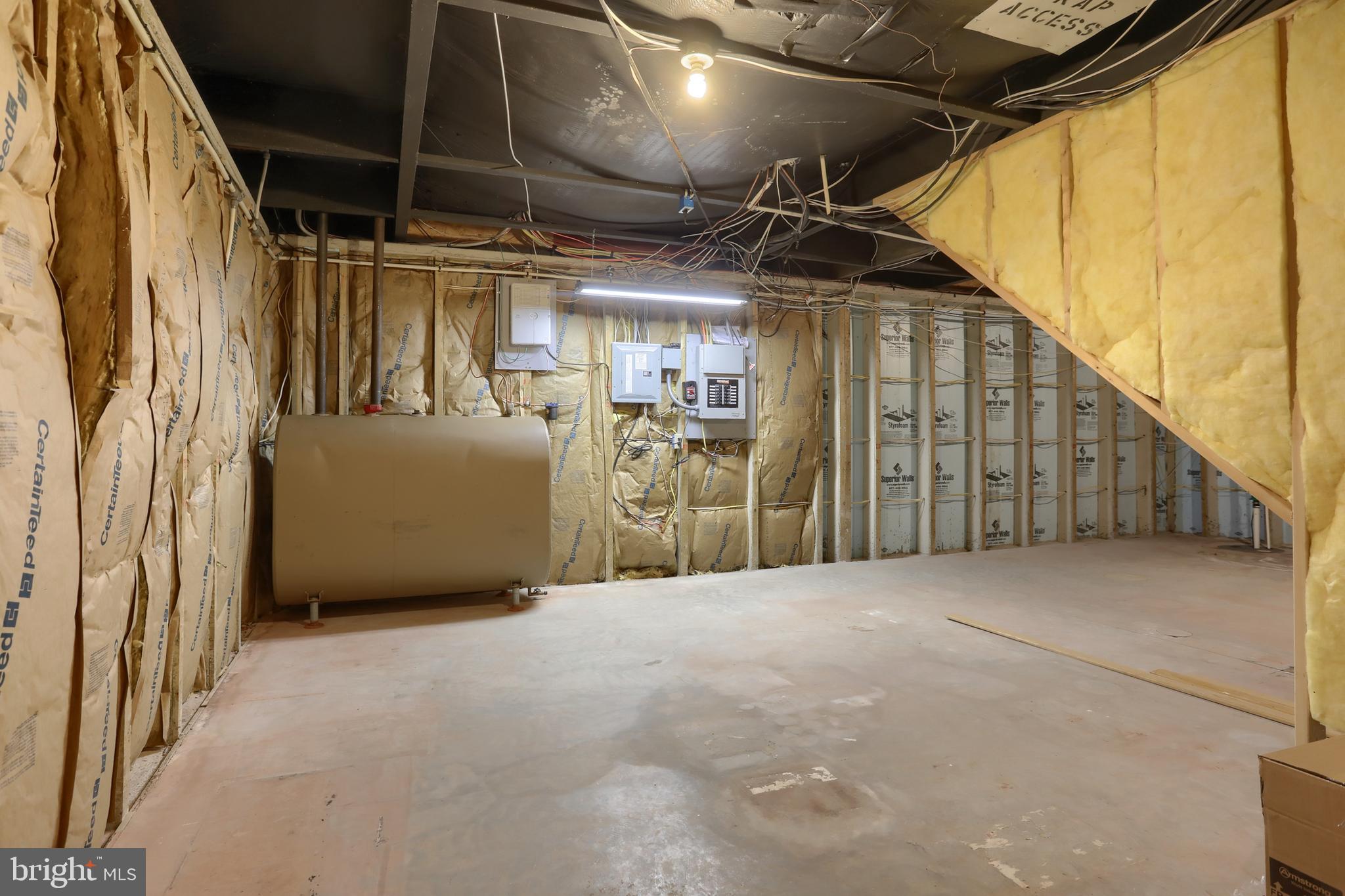 7119 SCHOOLHOUSE ROAD