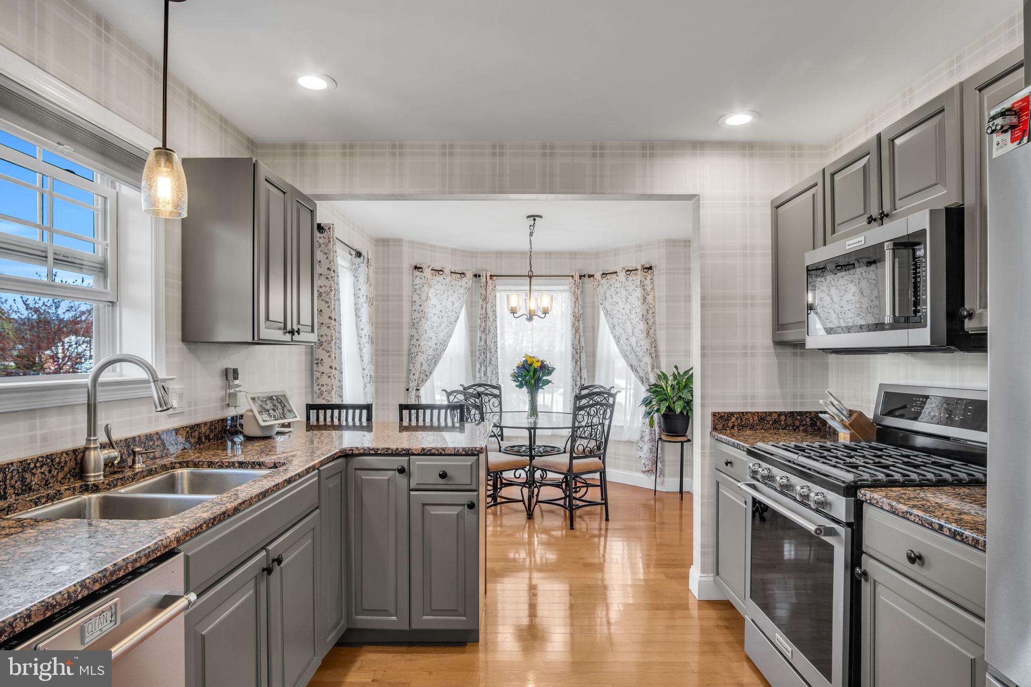 6209 AUTUMN VIEW DRIVE